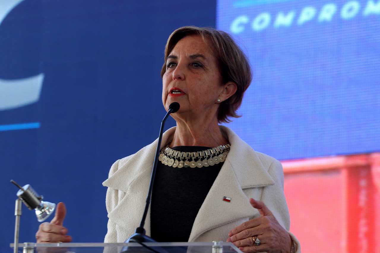 Gloria Hutt
