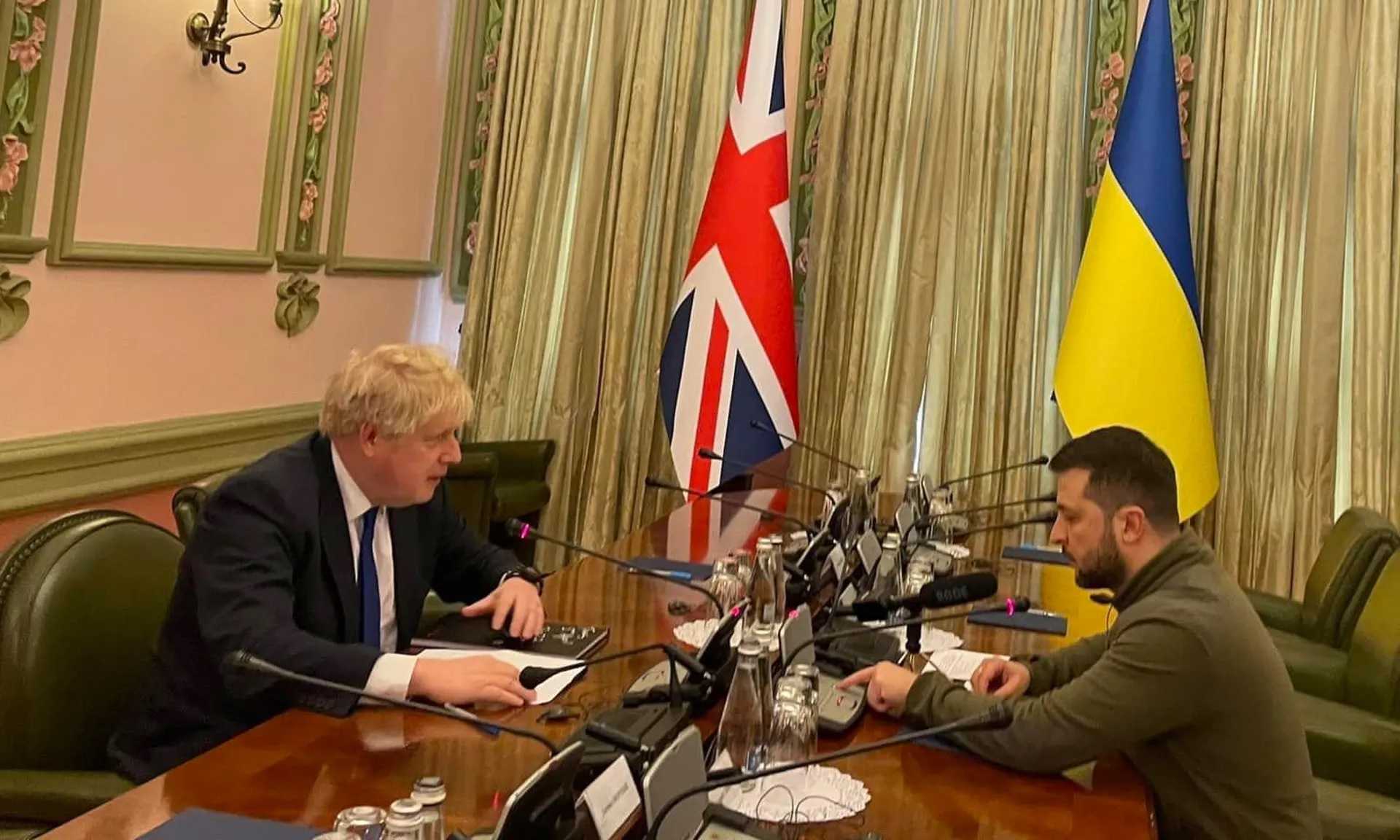 borisjhnsonenucrania9abri2022