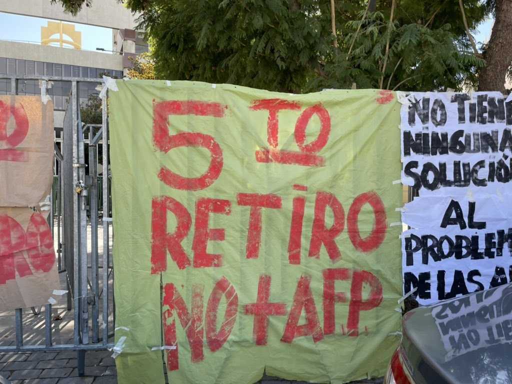 cartelquintoretiro2