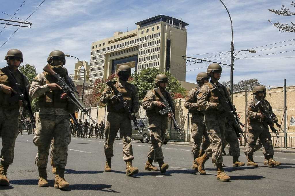 Militares