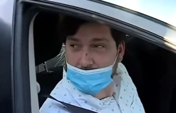 FbroB5yXgAAwo-t