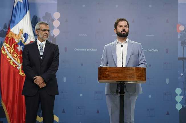srq9660_653x431