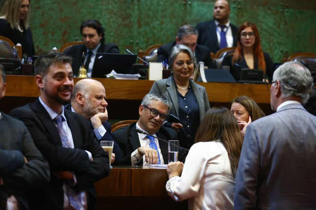 Sala-salario-minimo-1024x683