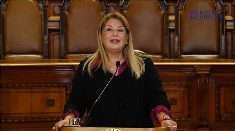 angela-vivanco