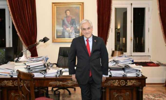piñera-escritorio