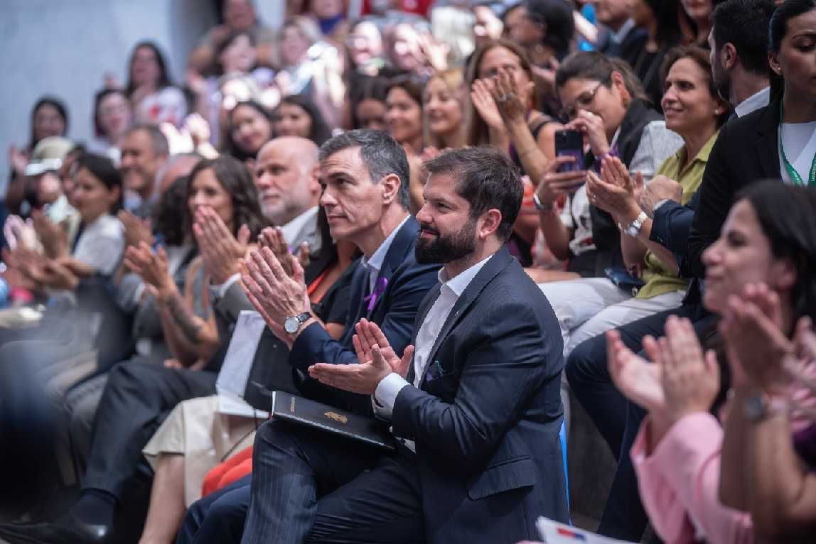 Conmemoración Dia de La Mujer La Pintana Boric Sánchez 08-03-2024