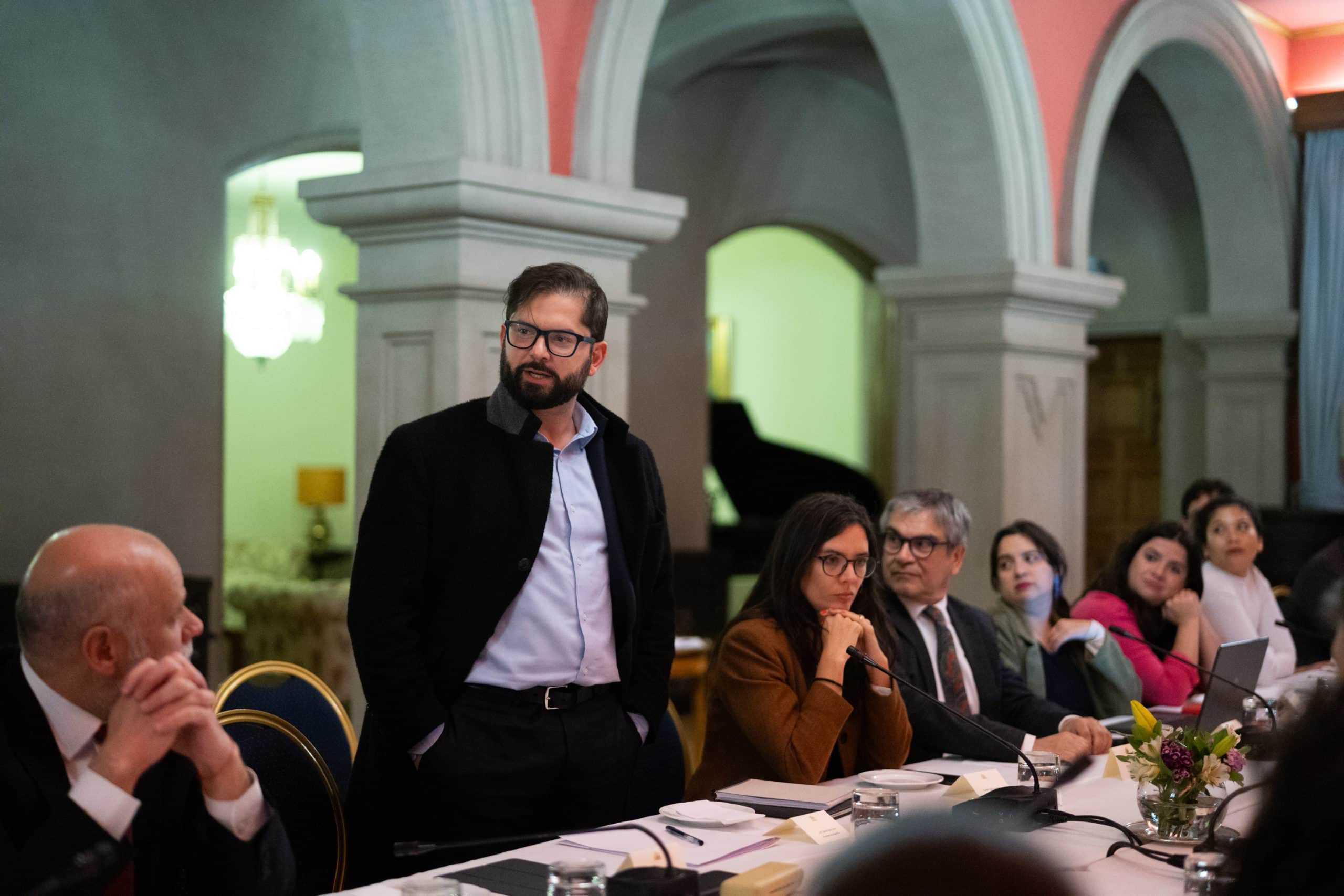 pdte gabriel boric cerro castillo