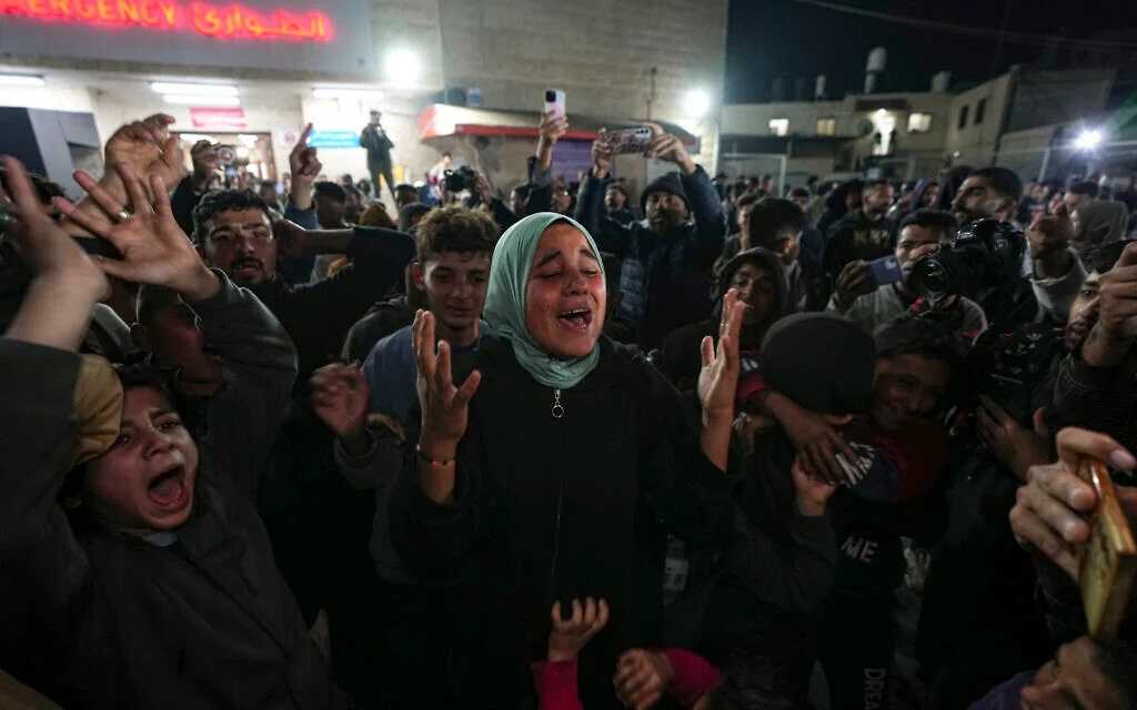 Palestinos celebran acuerdo de alto al fuego en Gaza 15-01-2025