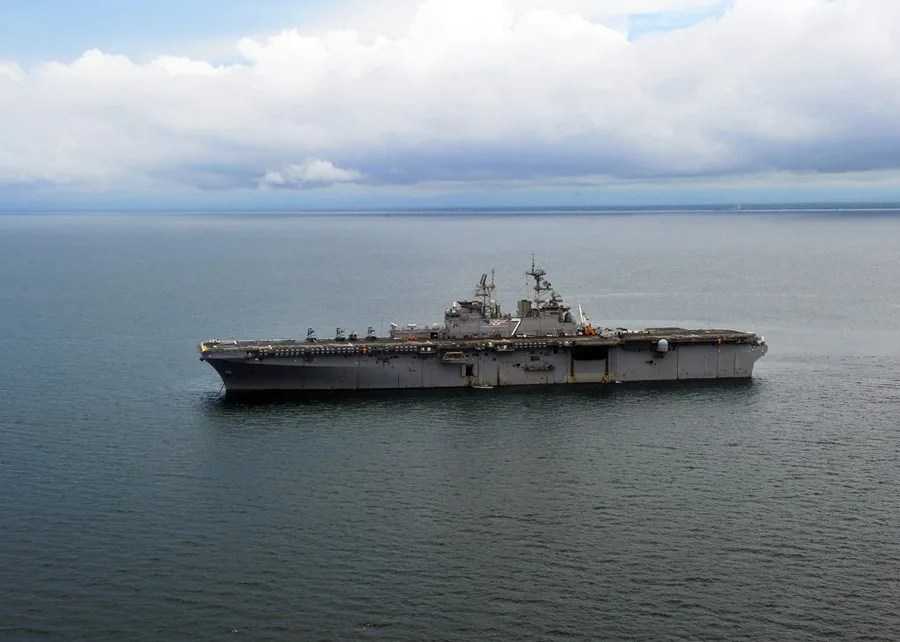 USS-Iwo-Jima-jpg