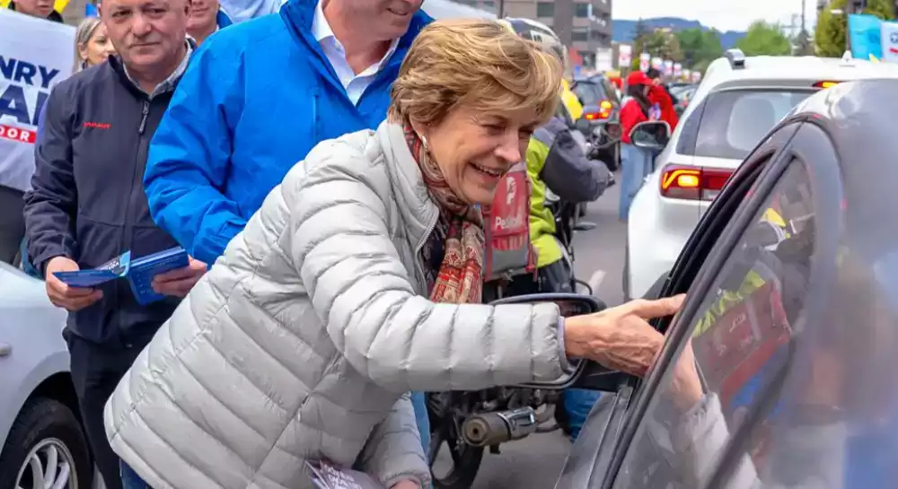 matthei saluda