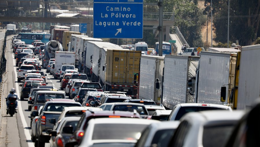 Camioneros de Valparaíso confirman paro para el próximo lunes en dos puntos de la Ruta 68