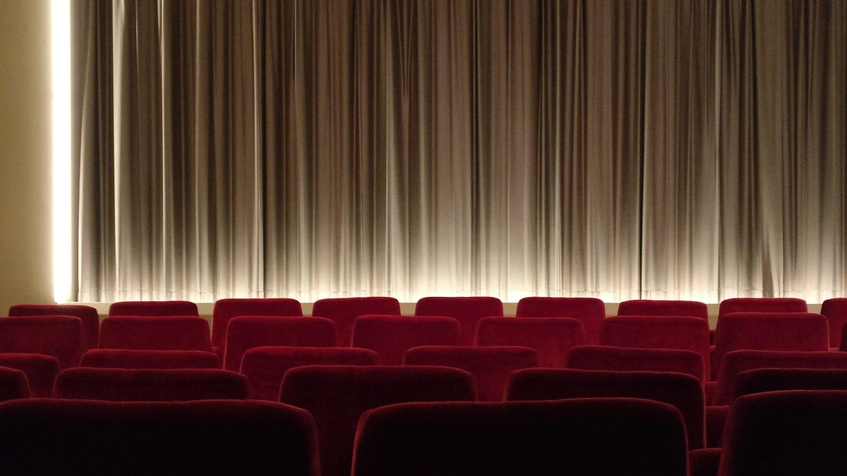 Teatro Novedades se consolida como un laboratorio cultural vivo en Santiago