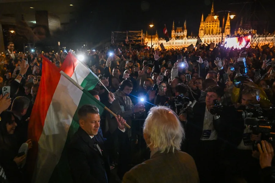 Hungría: Orban pierde de manera aplastante ante Magyar que ademas gana el Parlamento y pone fin a 16 años de Or