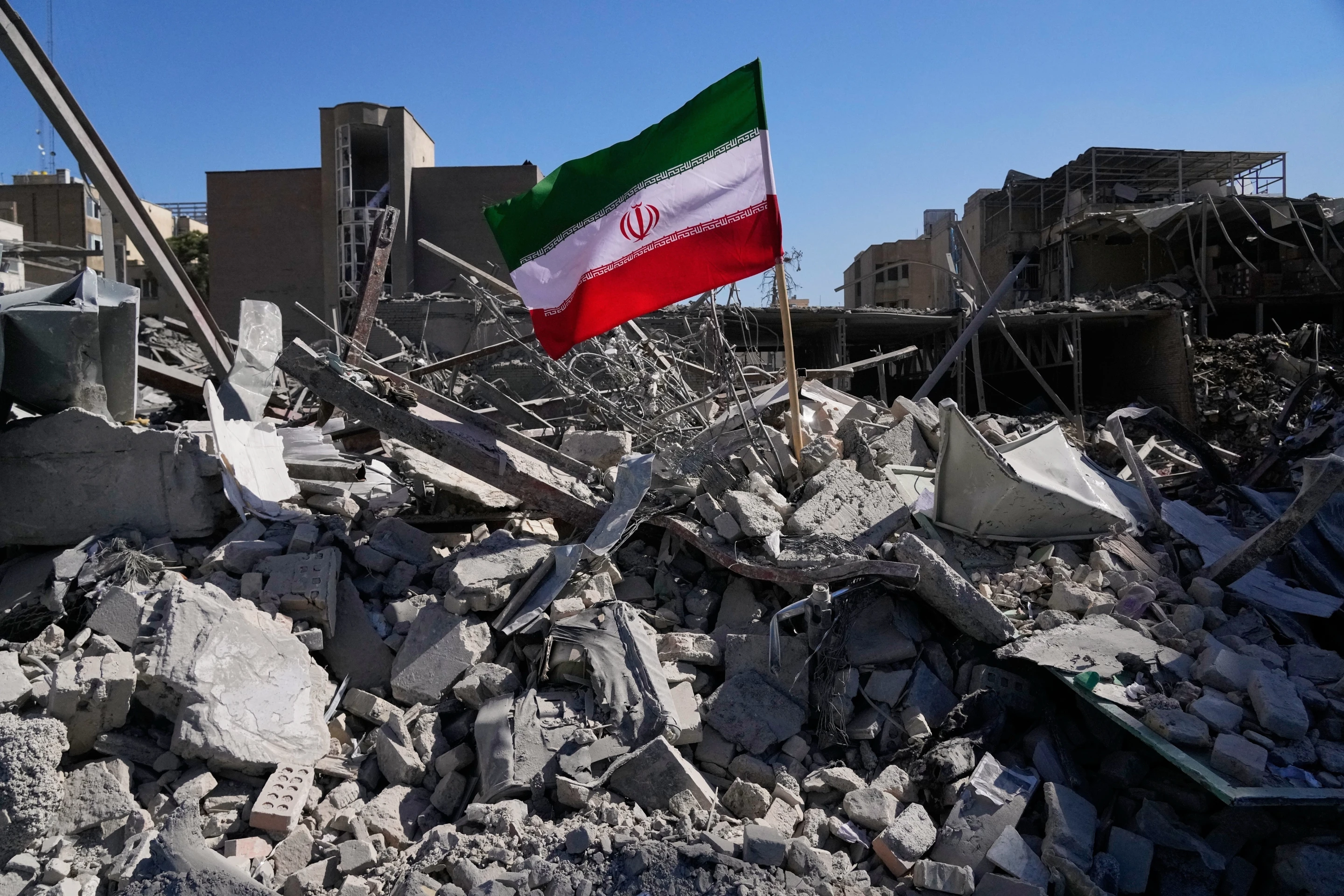 Irán rechaza nuevo ultimátum de Trump