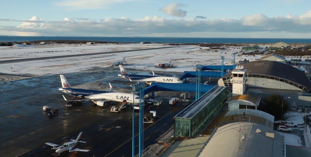 Golpe al turismo y a la soberanía nacional si se posterga a 2041 la ampliación de Aeropuerto de Punta Arenas conexión principal hacia la Antártica