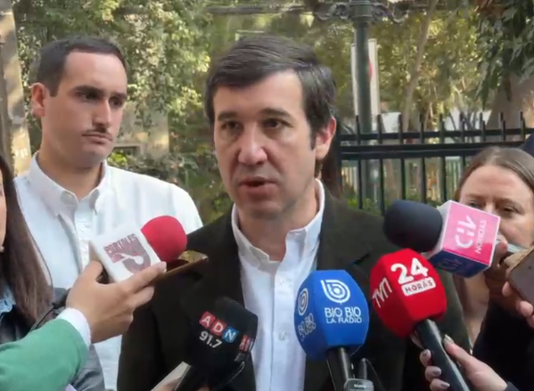 UDI afirma que Pdte Kast dará a conocer propuestas de seguridad e inmigración: “No va a ser a lo bestia”