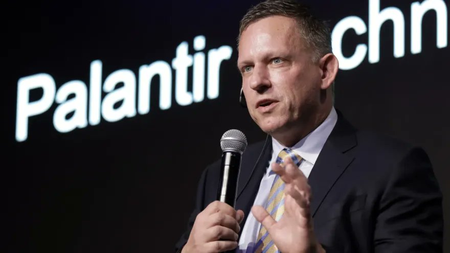 Piden a Presidencia aclarar supuesta reunión “clandestina” entre Pdte Kast y magnate tecnológico Peter Thiel