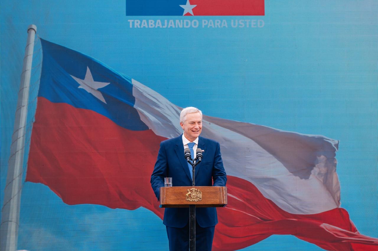 Criteria: 76% cree que promesa de Pdte Kast de expulsar migrantes debe entenderse de manera concreta