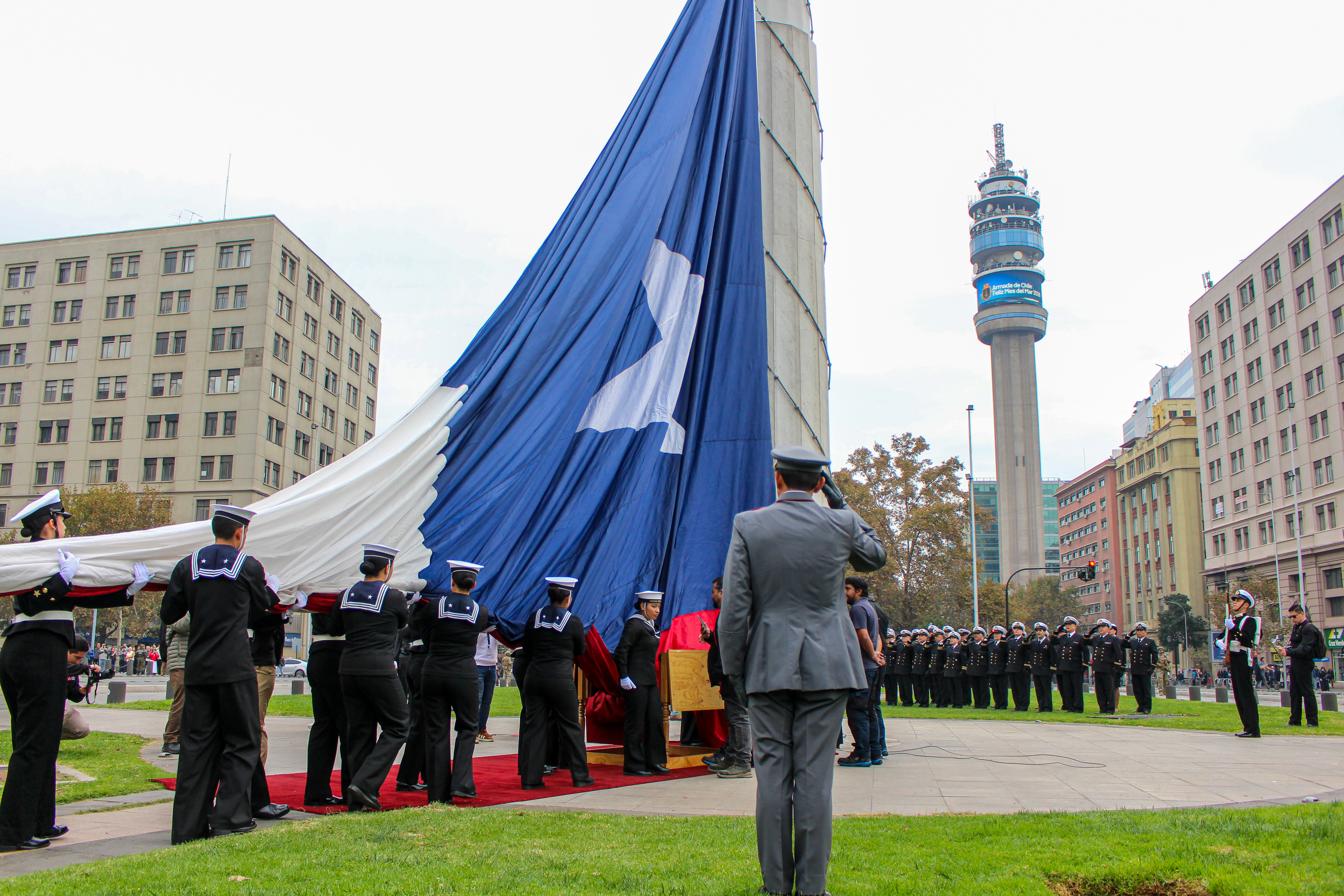 En el Mes del Mar 2026: La “Gran Bandera del Bicentenario” se iza en el centro de la capital