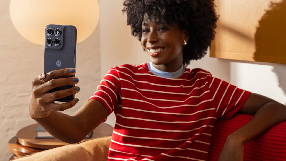 Motorola presenta en Chile moto g max, con la mejor cámara de la familia g, y moto g67 y moto g17