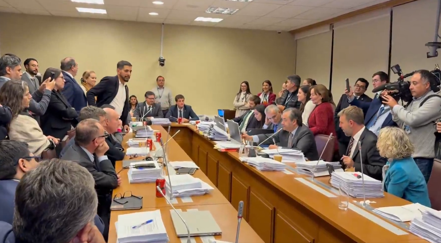 Tras maratónica sesión, Comisión de Hacienda de la Cámara despacha Megarreforma