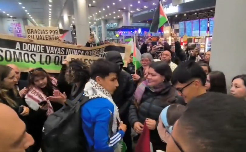 Chilenos capturados por Israel de la flotilla Sumud Gaza apuntan al Gobierno de actuar “pésimo”