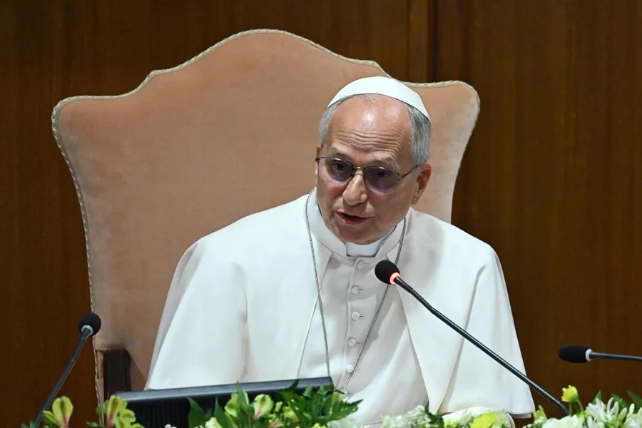 El papa León XIV: La IA tiene que ser «desarmada» del dominio, la exclusión y la muerte