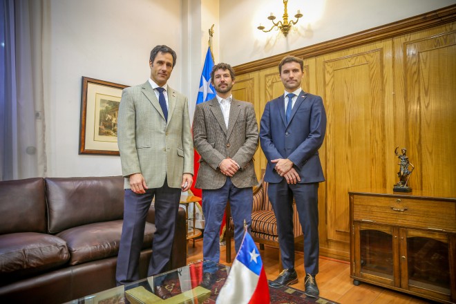 Secretario ejecutivo de Comisión Verdad y Niñez renuncia a una semana de haber asumido