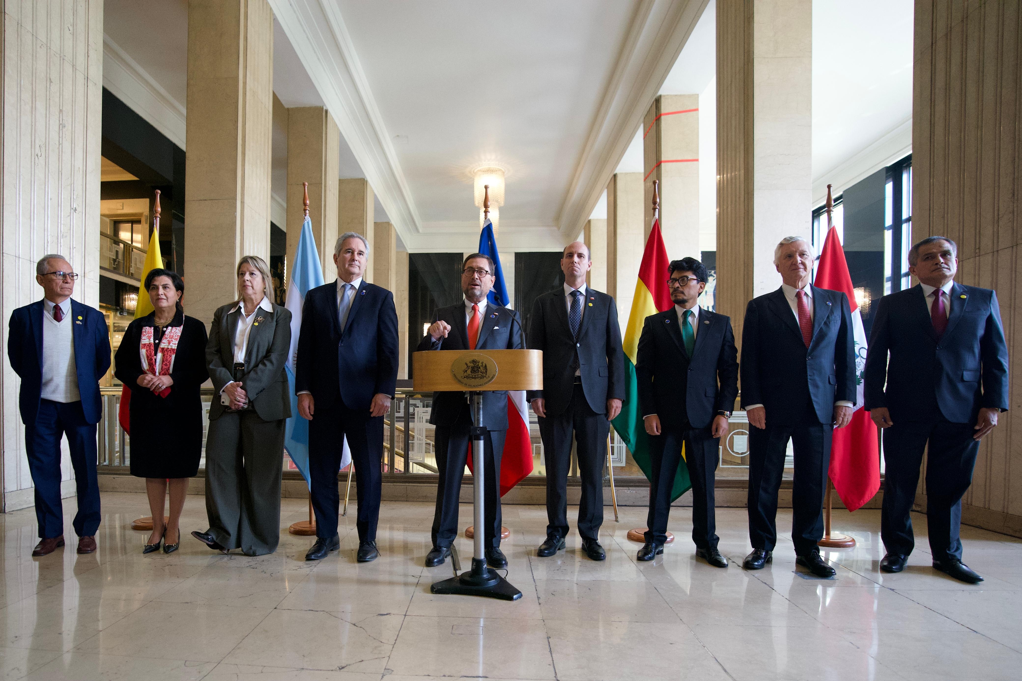 Compromiso de Santiago acuerda realizar tres puntos enfocados en combatir crimen organizado