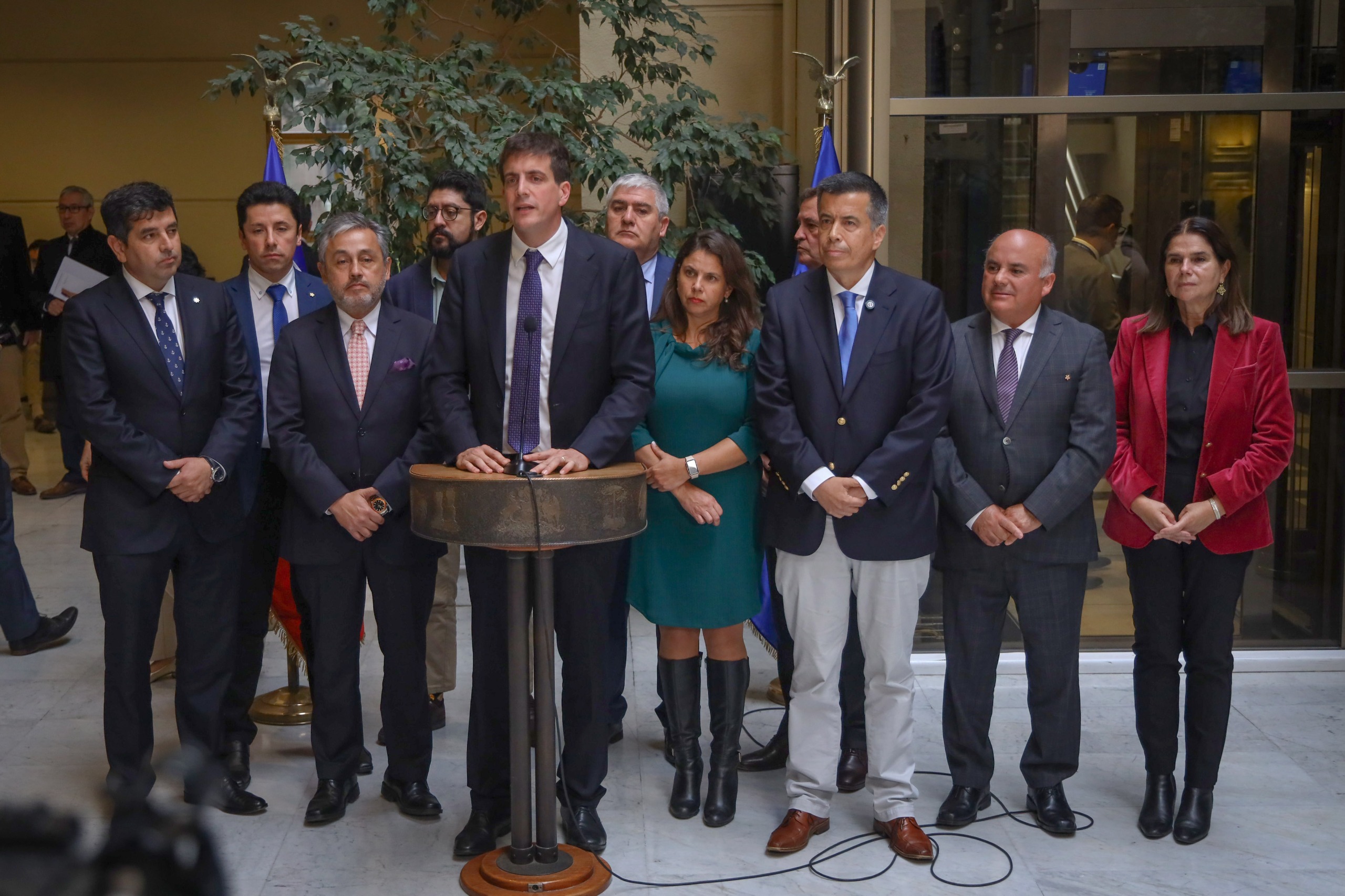 Bancada RN pide discusión inmediata a proyecto “Anti Turbazos” tras asalto a Aróstica