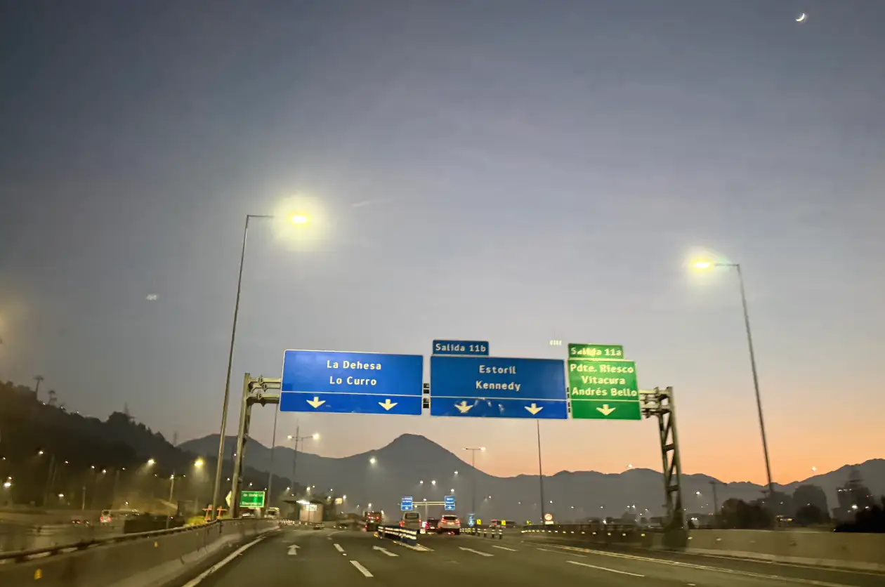 Biministro De Grange es partidario de rebajar tarifas de elevado TAG que se paga en Chile