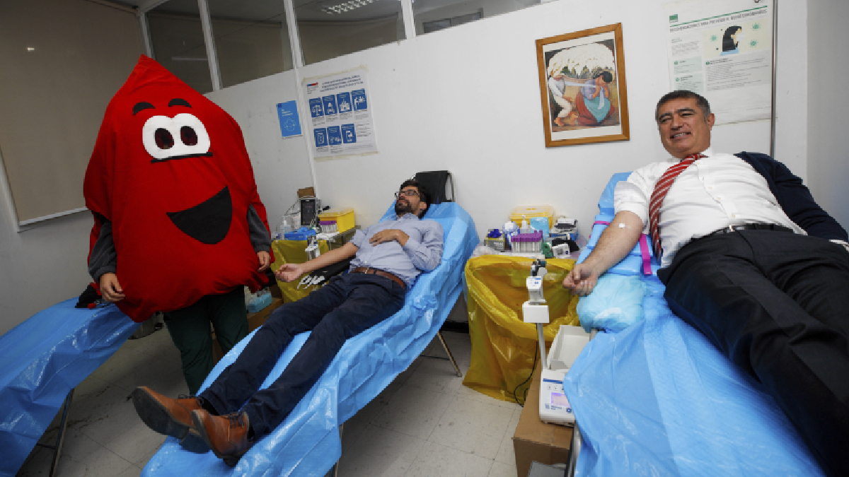 Municipalidad de Santiago y Posta Central llaman a donar sangre para fortalecer la atención de pacientes críticos