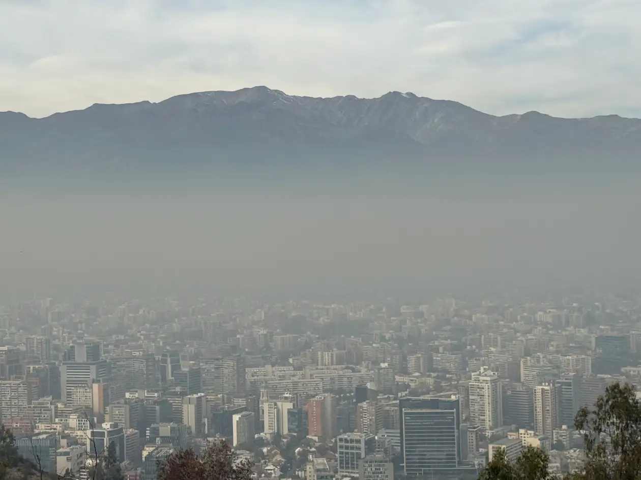 Santiago se ahoga en smog: Preemergencia Ambiental