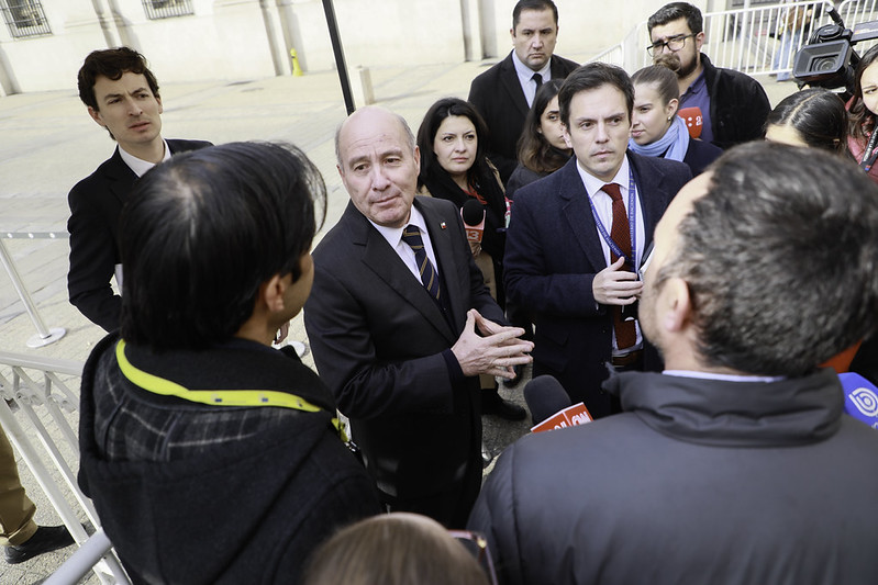 Quiroz anuncia baja en precio de las bencinas tras acuerdo de paz entre EEUU e Irán