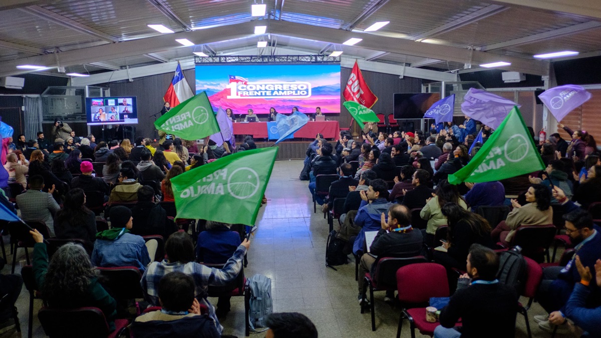 Congreso ideológico del FA hace autocrítica tras avance de la ultraderecha: “No hemos logrado responder con la misma efectividad”