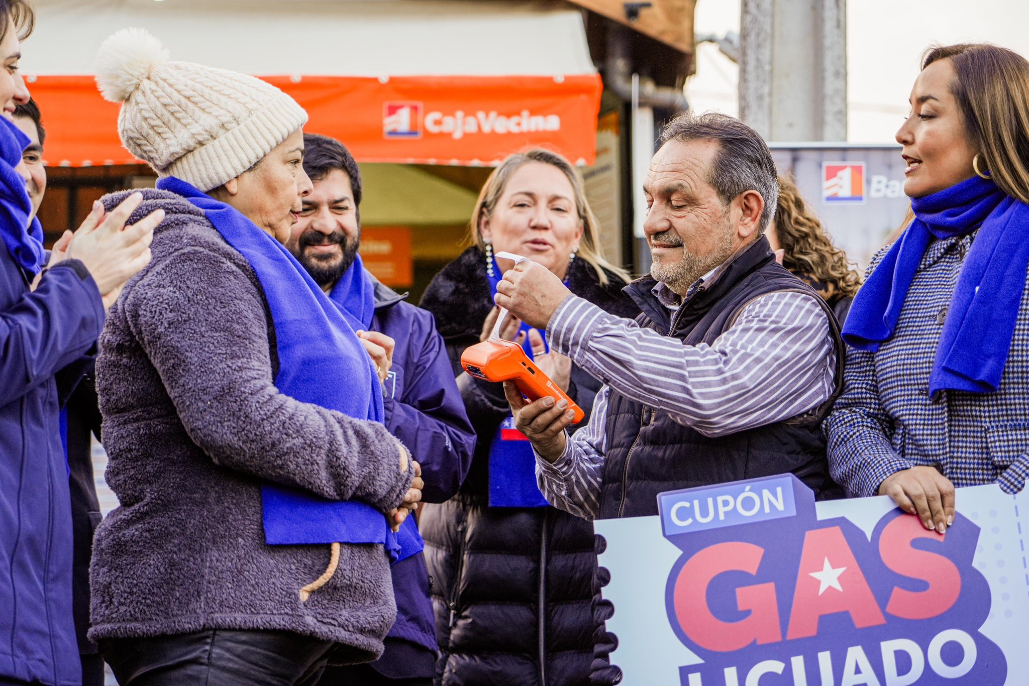 Gobierno inicia entrega de cupón de gas licuado que beneficiará a más de tres millones de hogares