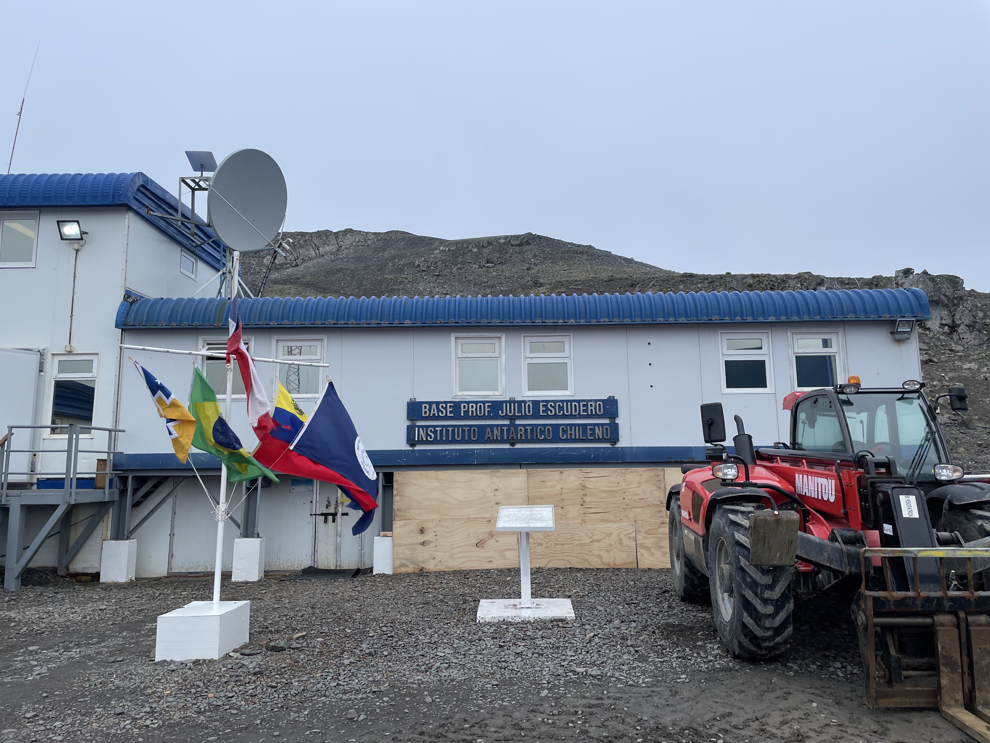 Por segundo año consecutivo la base Escudero del INACH operará todo el año en Antártica