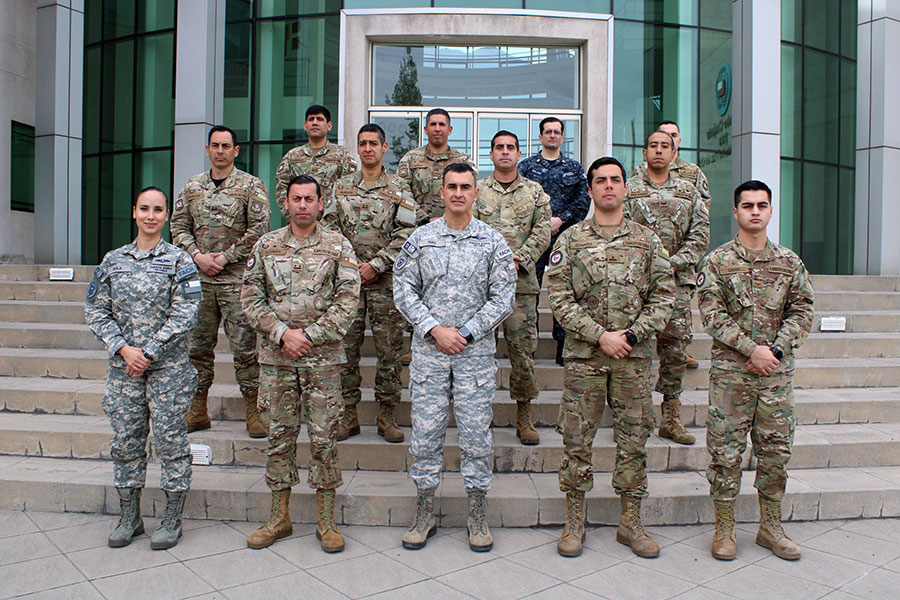 Contingente del Ejército y Armada completan curso de predespliegue para CHILFOR43