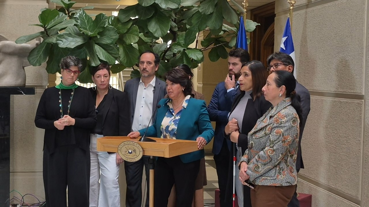 Senadores y alcaldes de oposición se reúnen para discutir sobre la Megarreforma