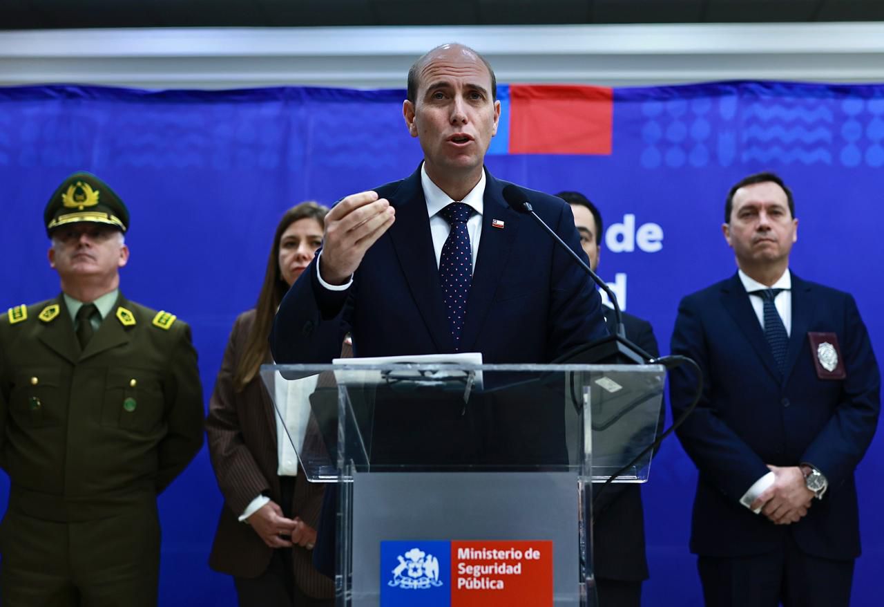 Ministro Arrau realiza balance sobre operativos de seguridad