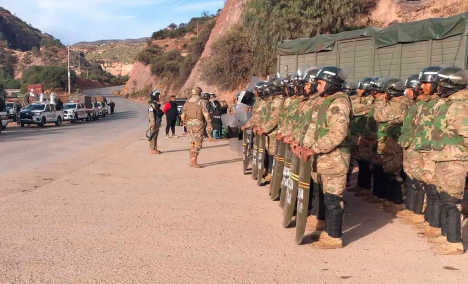 Bolivia: Pdte. Paz decreta "Estado de excepción"  en todo el país