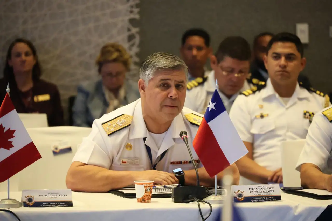 En Conferencia Naval Interamericana, Comandante en Jefe de la Armada de Chile propone operaciones conjuntas en el Pacífico Sur Oriental
