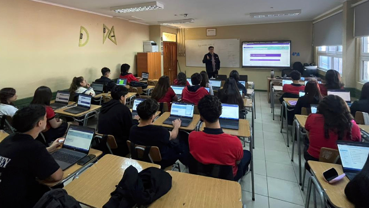 Universidad de Chile impulsa modelo para enfrentar desigualdad en el acceso a los cursos electivos del plan de formación diferenciada en enseñanza media