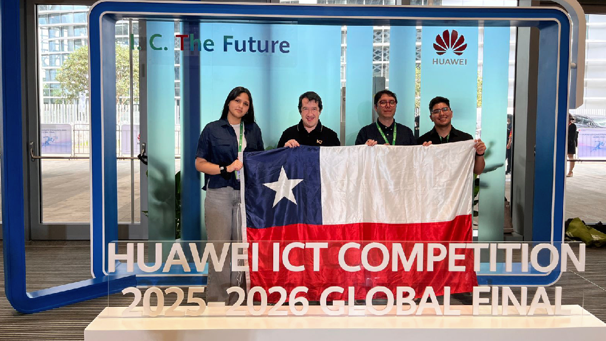 Chilenos obtienen histórico tercer lugar en mundial de Tecnologías de la Información en China
