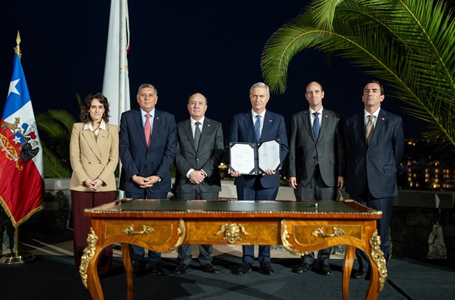 Pdte Kast firma proyectos de Registro Único de Vándalos, fortalecer finanzas públicas y Plan Retorno