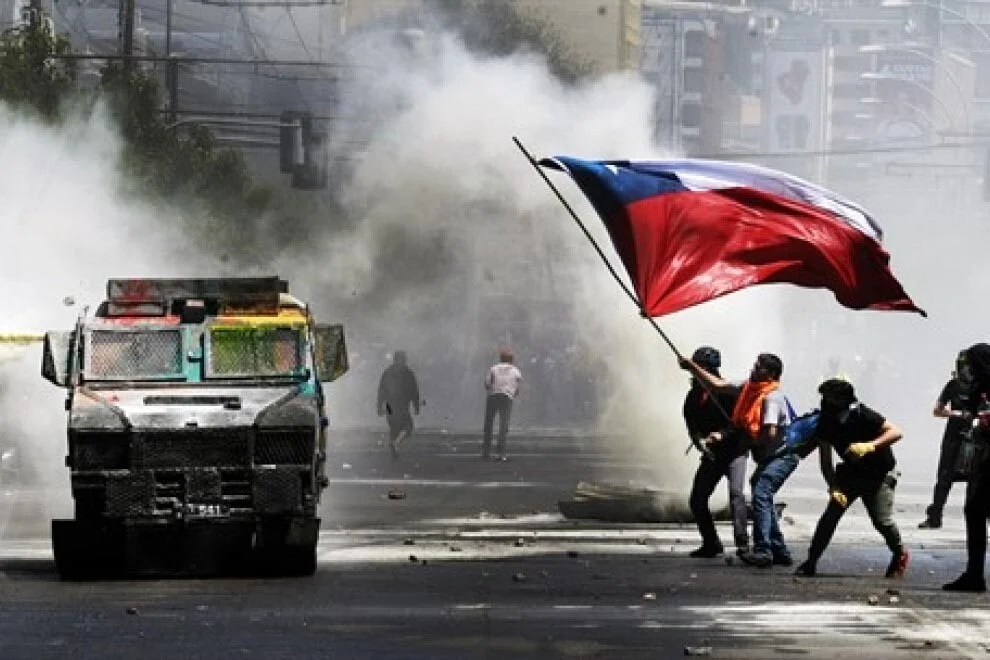 Chile Vamos se desmarca de la idea del indulto general a uniformados condenados tras el estallido social