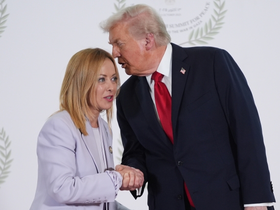 Trump pide una «orden de alejamiento» de Meloni y el Gobierno italiano evita reaccionar