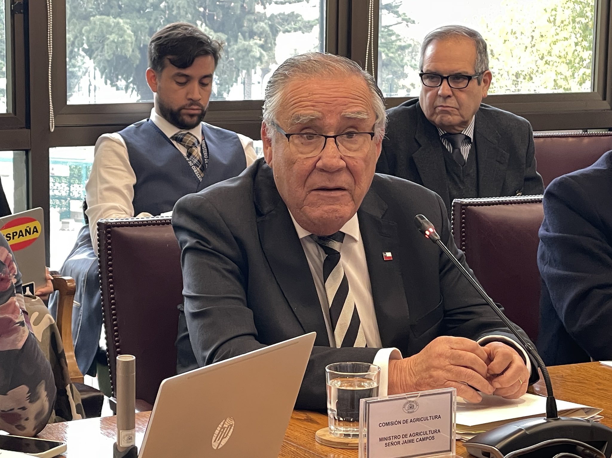 Ministro Campos dice estar “preocupado” y “angustiado” ante nuevos sistemas frontales que traería El Niño
