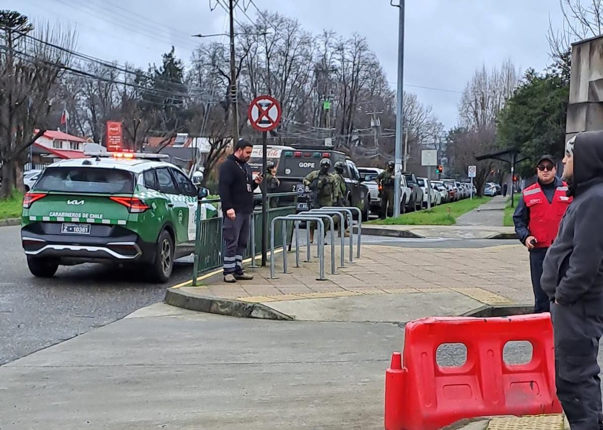 Dos Carabineros heridos a bala en operativo para detener a implicado en muerte de cabo Nain en Valdivia