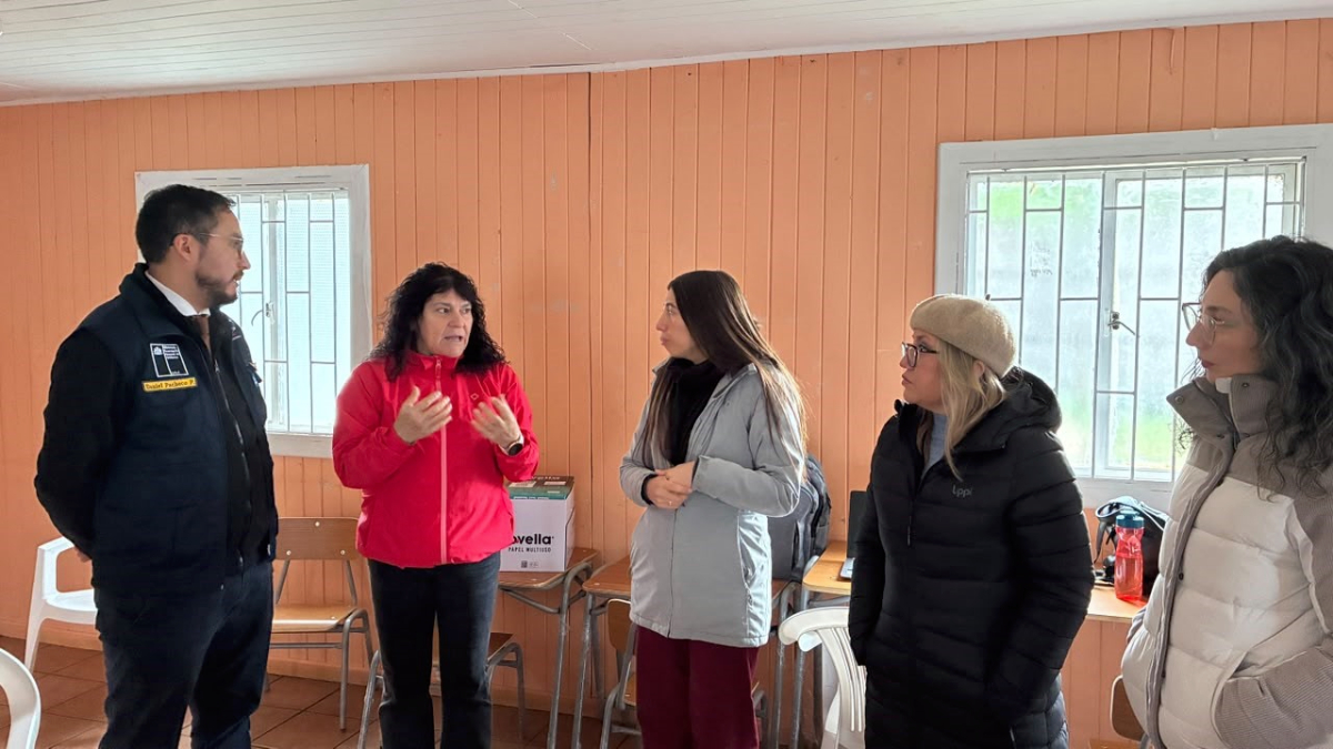 Gobierno coordina continuidad educativa para estudiantes de Punta de Parra tras afectaciones del sistema frontal
